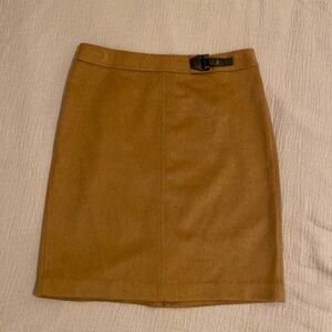 J. McLaughlin wool cashmere Elegant Tan Skirt. Size 8